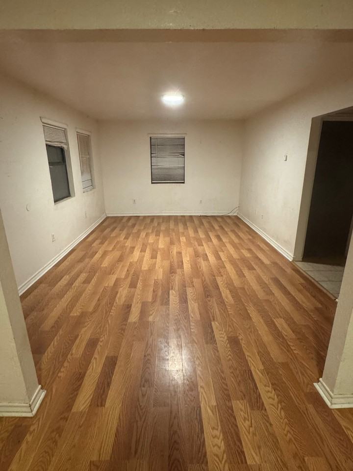 211 Sw 36th Ave - Photo 5 of 17