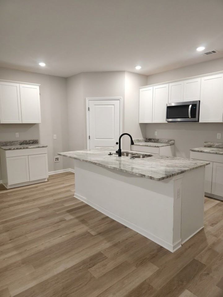 1268 Margaret Rd - Photo 2 of 11