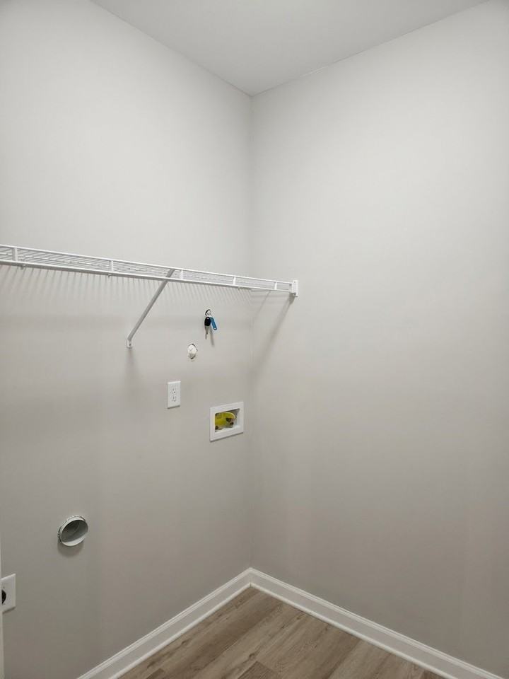 1268 Margaret Rd - Photo 6 of 11