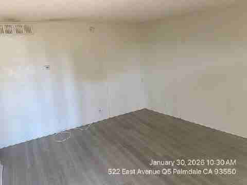 522 E Avenue Q5 #18 - Photo 4 of 8