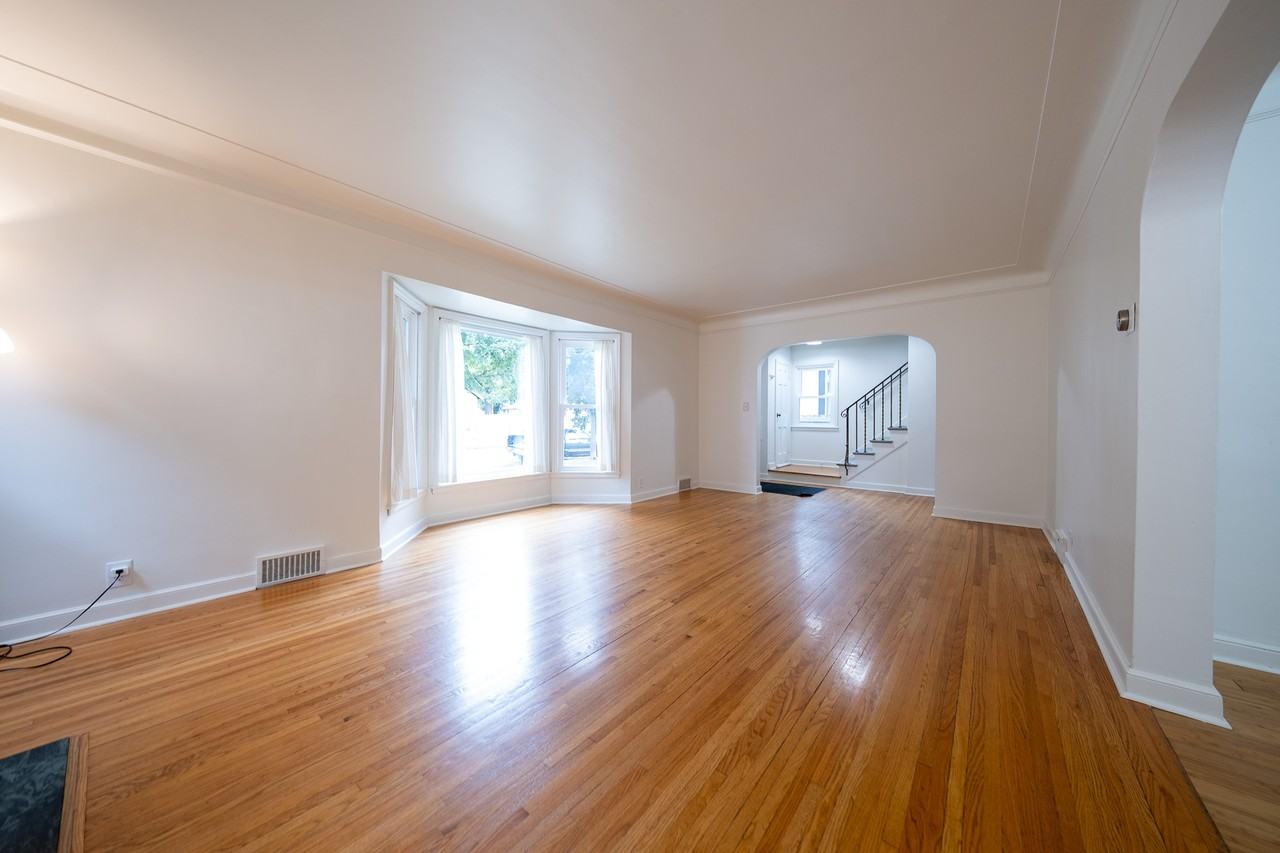 1600 Thomas Ave #1 - Photo 3 of 33