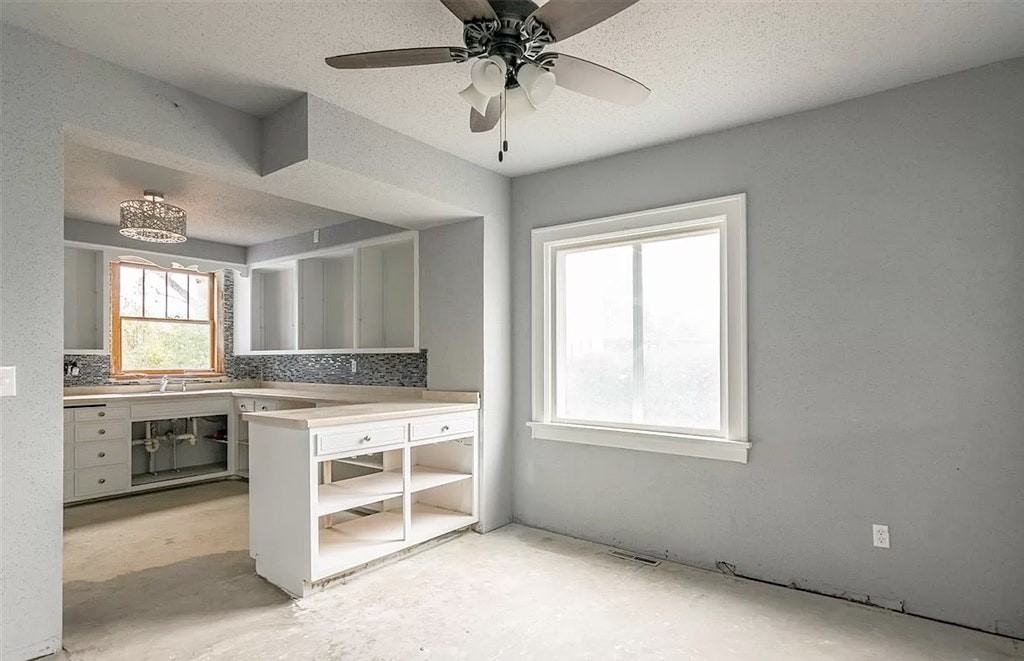 511 7th Street North - Photo 5 of 12
