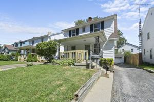 featured image of 4636 Commonwealth Ave