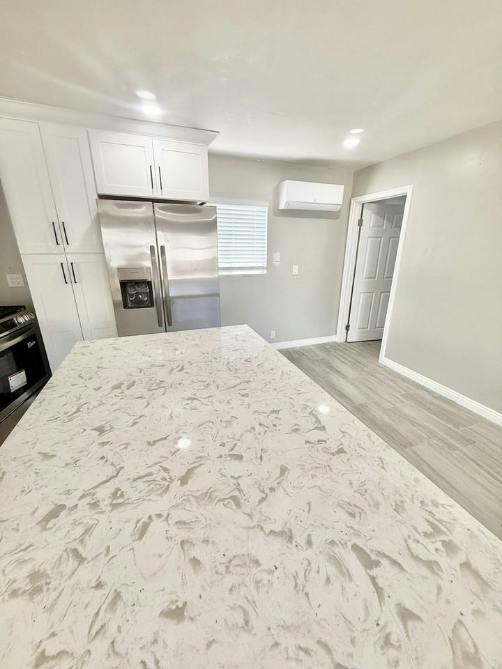 15649 Pinto Way, Unit N/A - Photo 4 of 12