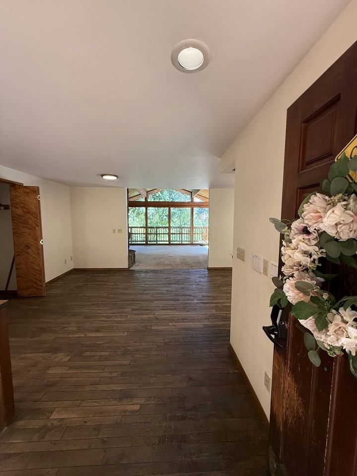 32200 NW Padgett Rd - Photo 4 of 47