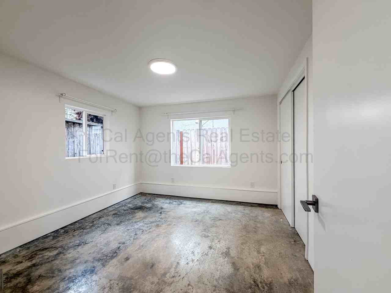 5115 Shattuck Ave #5115B - Photo 3 of 10