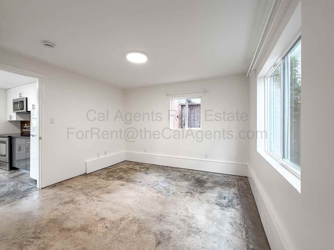 5115 Shattuck Ave #5115B - Photo 4 of 10