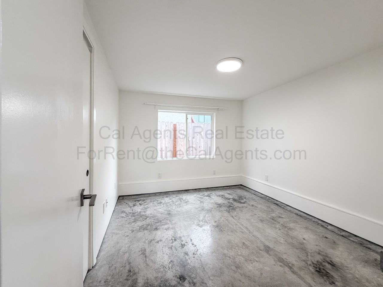 5115 Shattuck Ave #5115B - Photo 6 of 10
