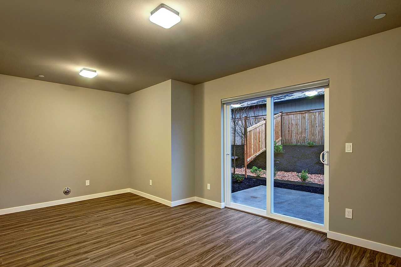 6319 194th St Sw #109 - Photo 3 of 16