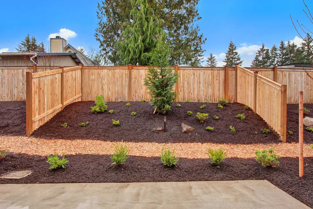 6319 194th St Sw #109 - Photo 4 of 16