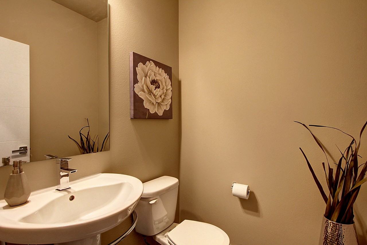 6319 194th St Sw #109 - Photo 5 of 16