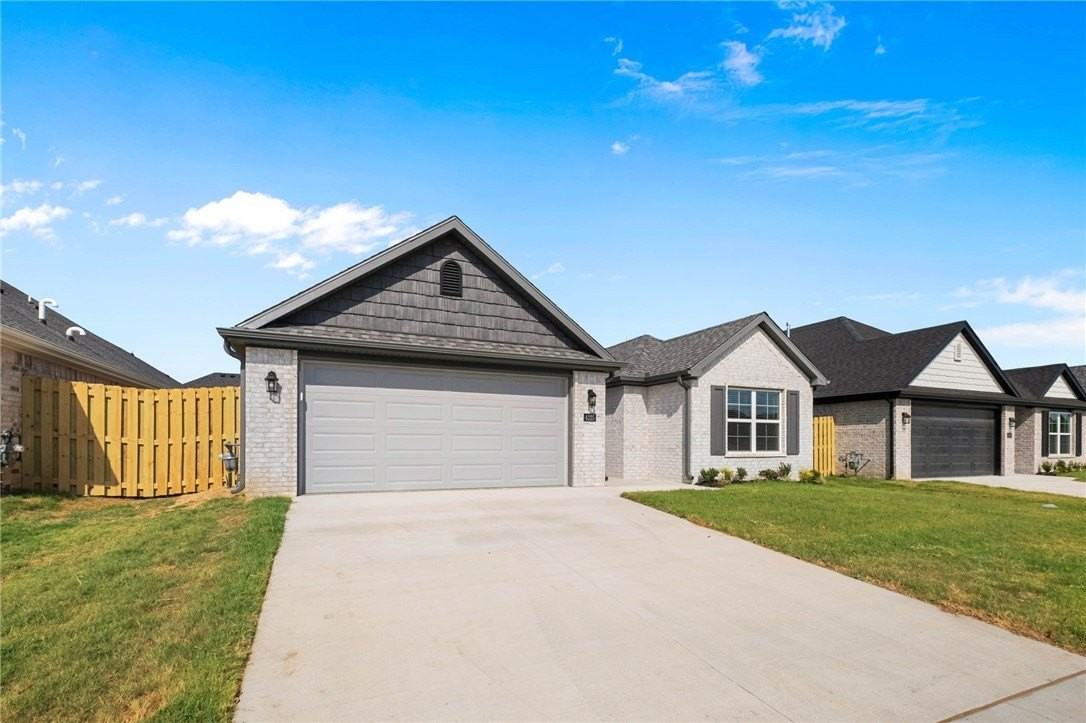 4225 W Barhem Dr - Photo 3 of 28