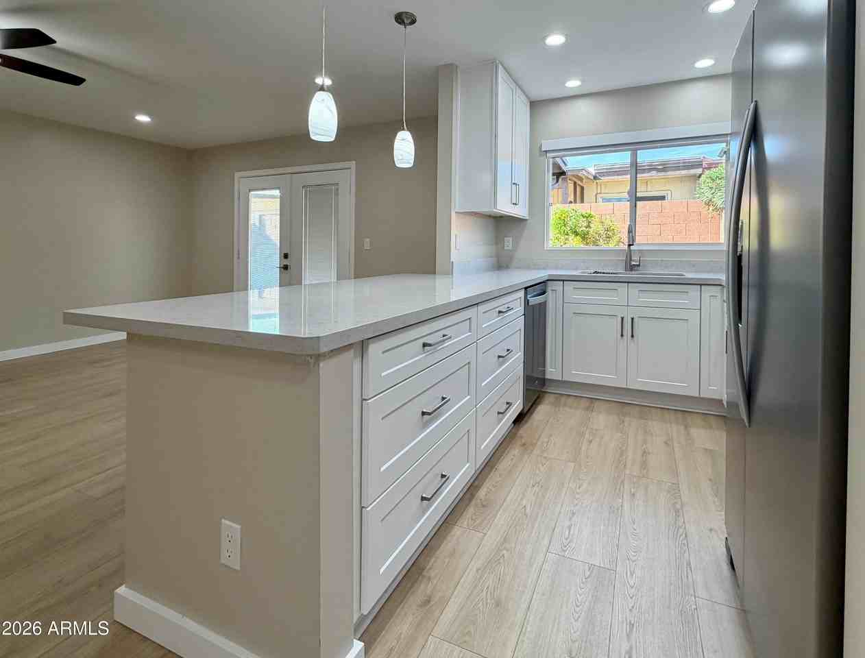 2532 E Bluefield Ave - Photo 7 of 22