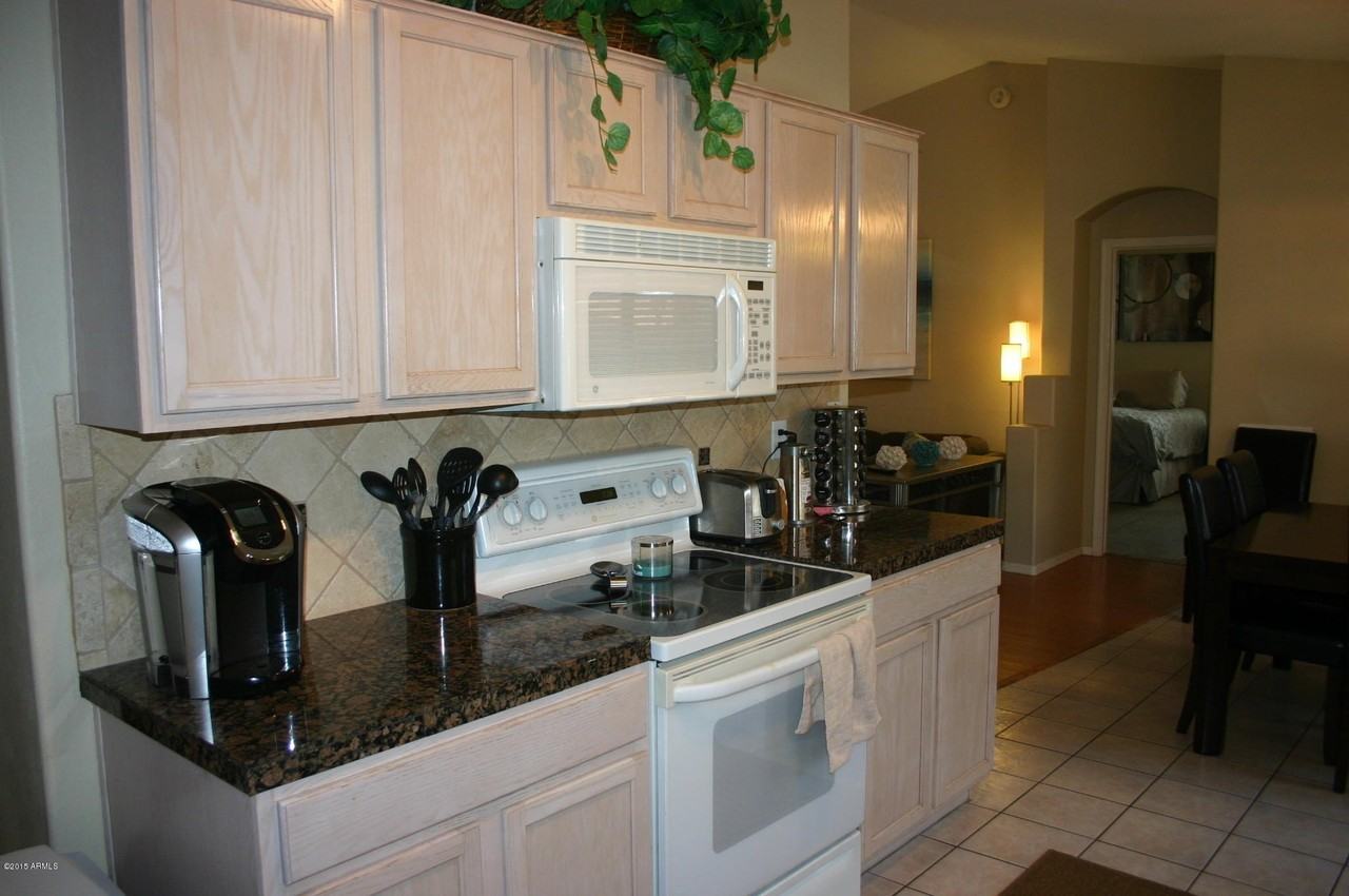 4827 E Mossman Rd - Photo 3 of 23
