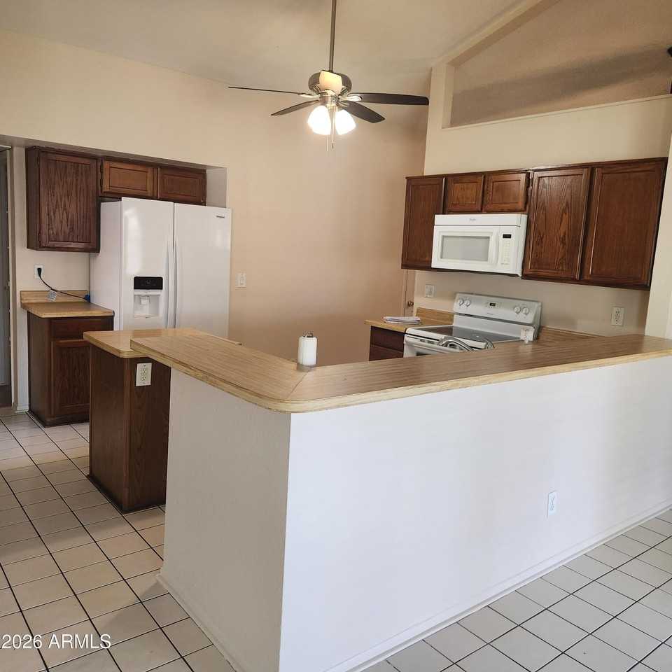 13010 N 55th Ave - Photo 7 of 23