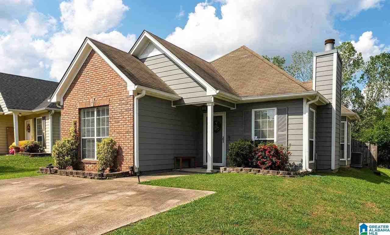 134 Mayfair Ln - Photo 2 of 17
