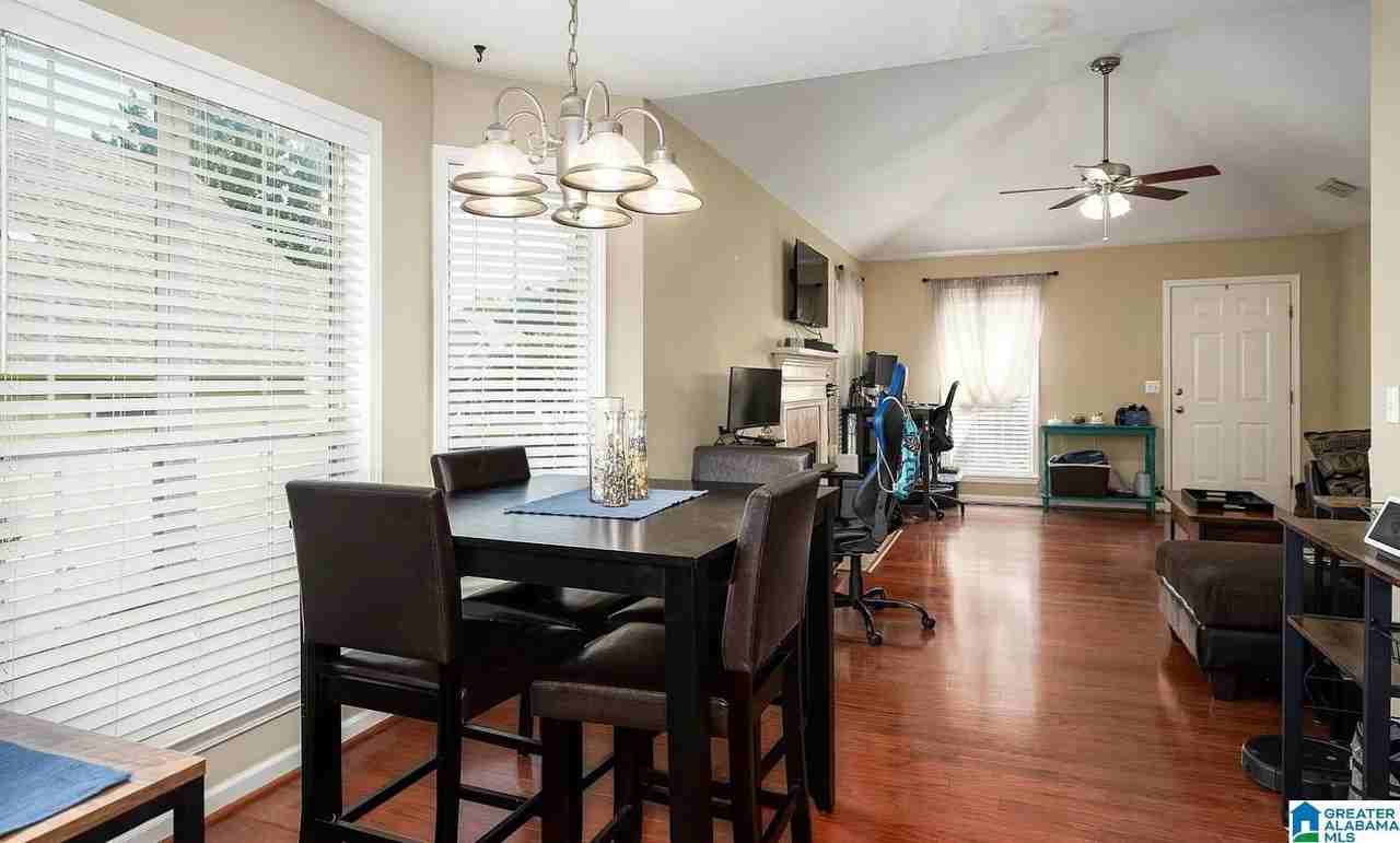 134 Mayfair Ln - Photo 7 of 17