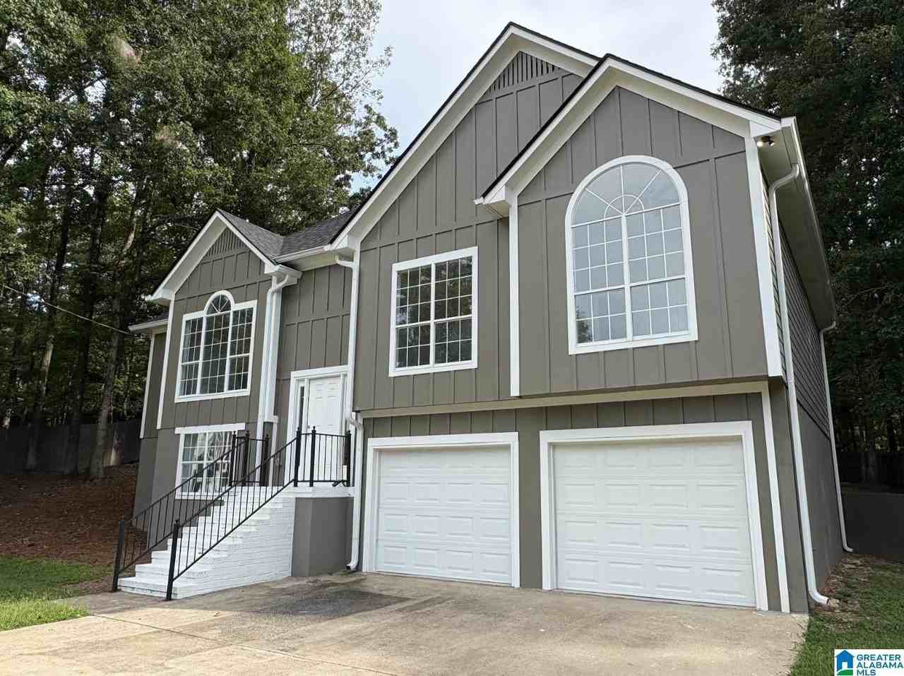 113 Loyola Cir - Photo 2 of 41