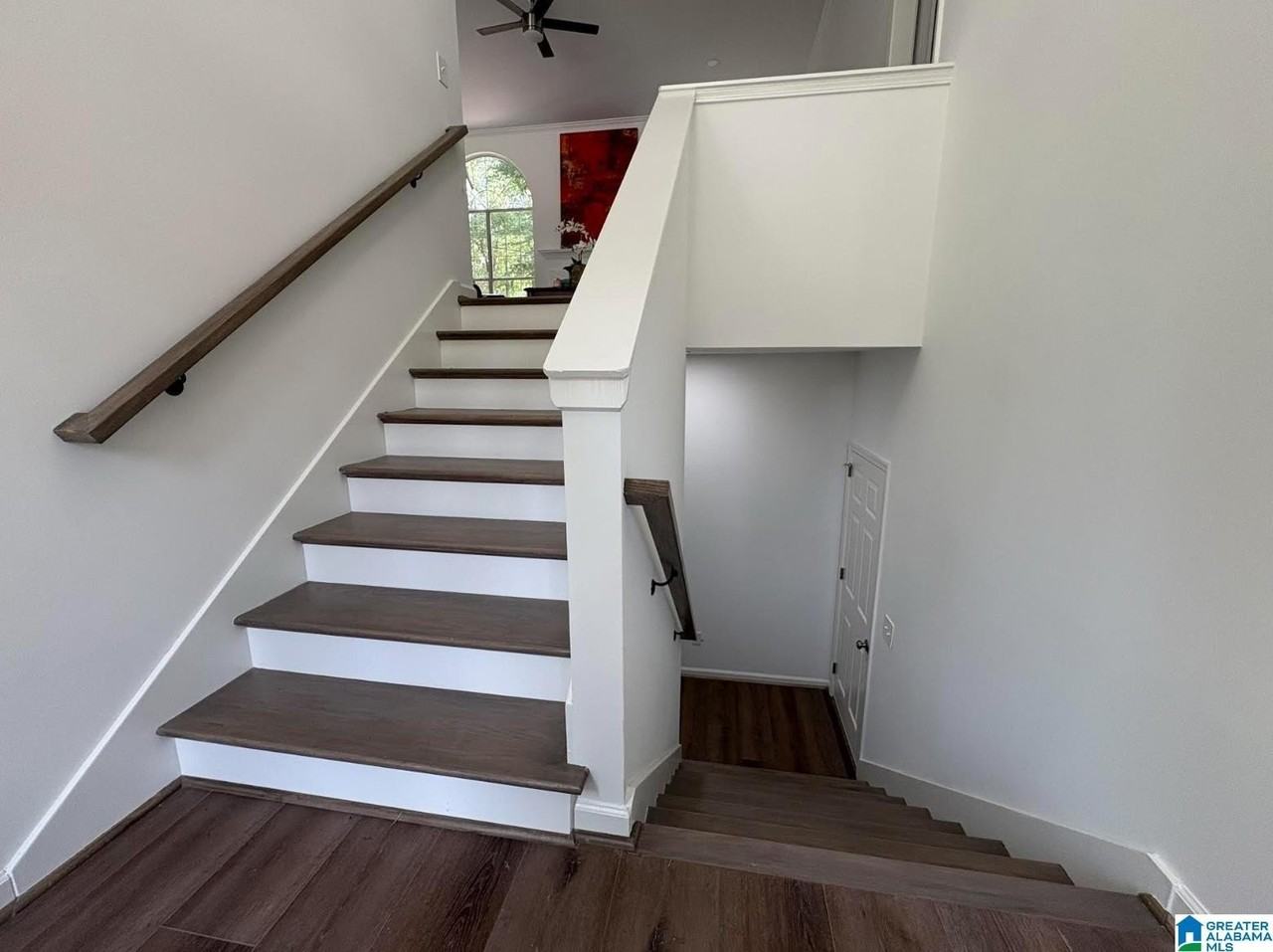 113 Loyola Cir - Photo 3 of 41