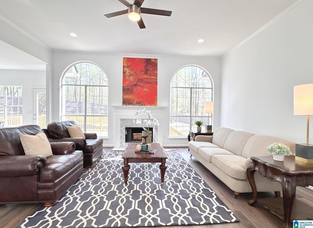 113 Loyola Cir - Photo 4 of 41