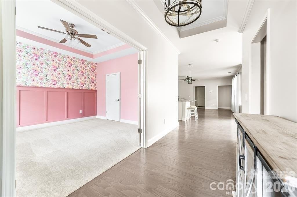 1324 Assembly St - Photo 6 of 30