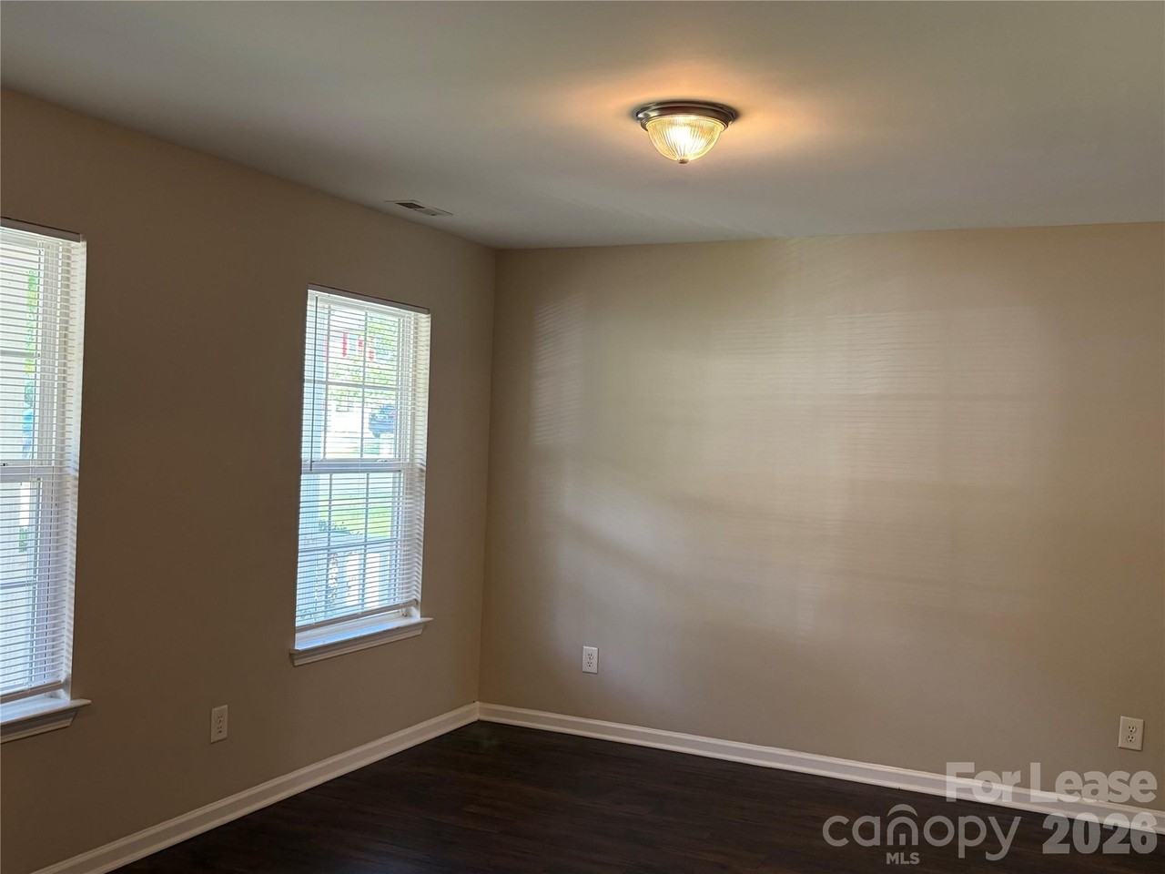 3707 Rocky Brook Ct - Photo 3 of 38