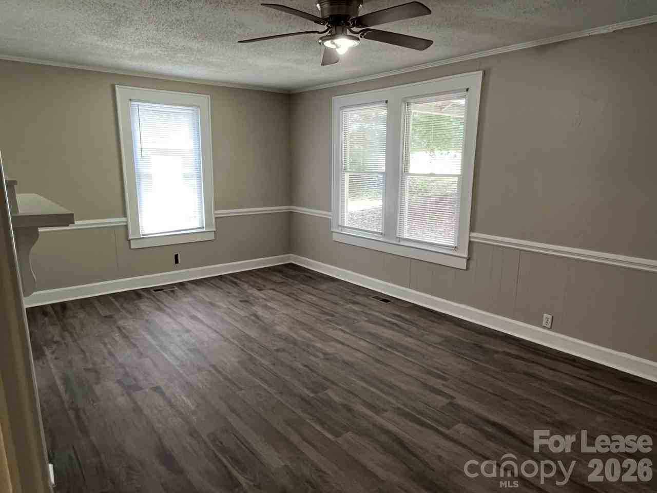 975 Old Charlotte Rd - Photo 4 of 34