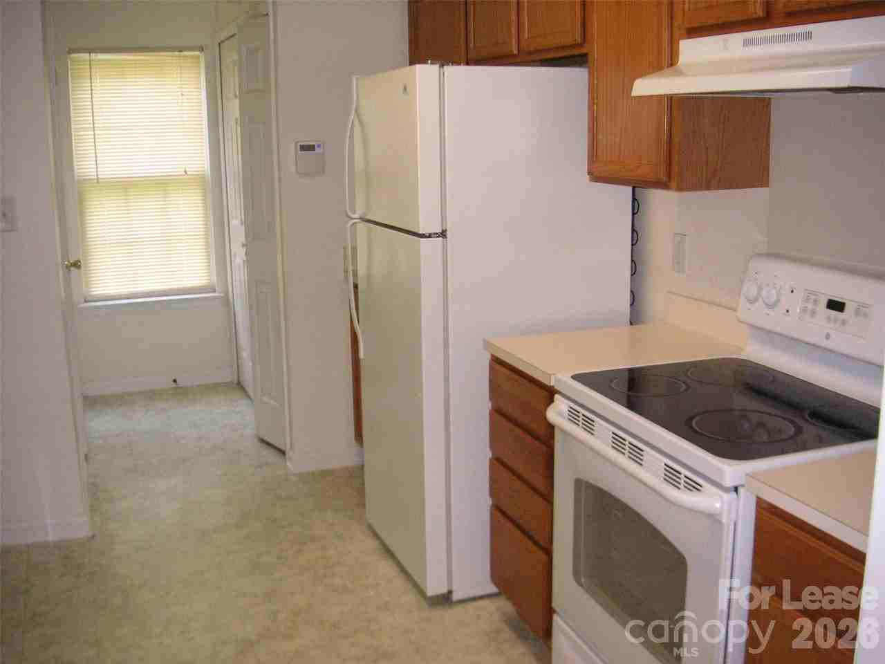 1005 Karendale Ave - Photo 3 of 12