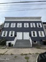 featured image of 474 3rd St #2