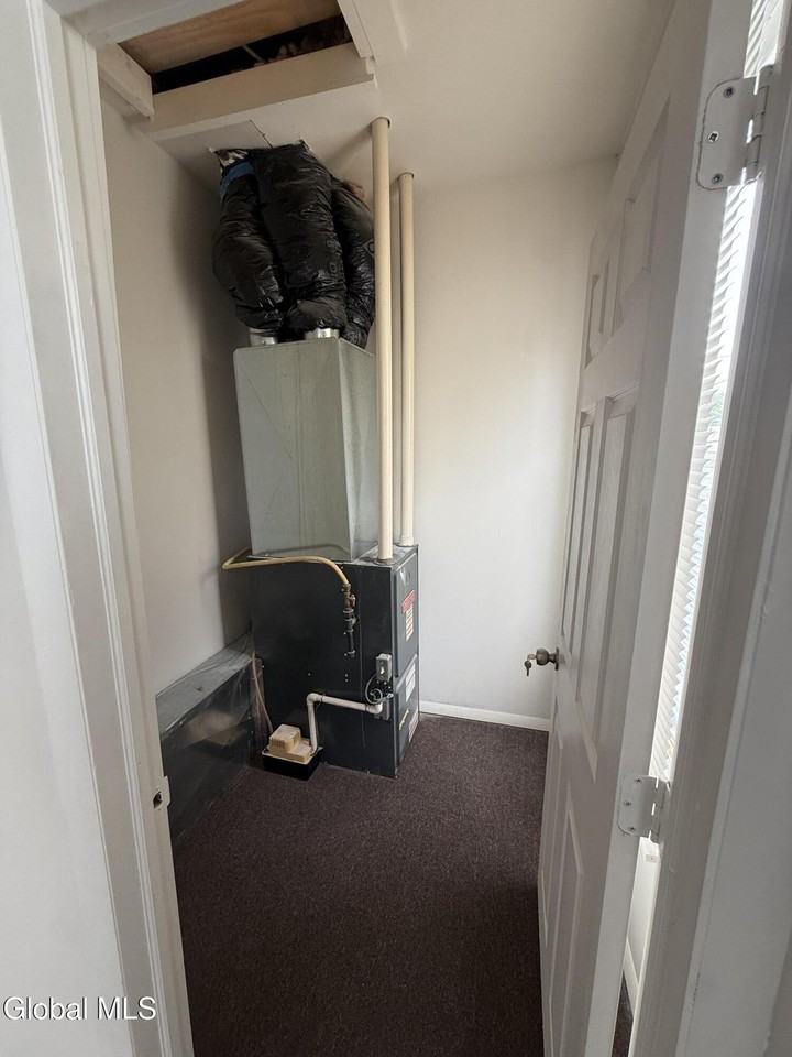 474 3rd St #2 - Photo 6 of 12
