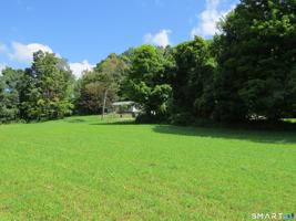 featured image of 211 Kent Hollow Rd