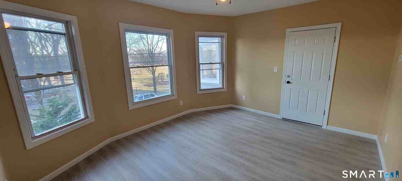 600 Norman St - Photo 5 of 19