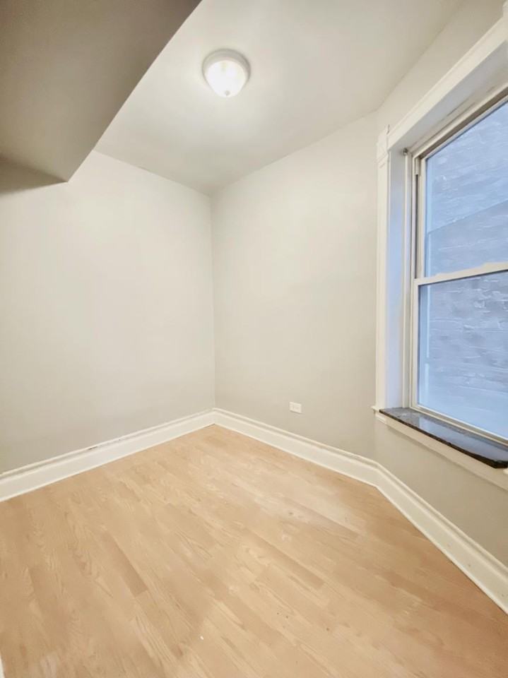 1444 N Talman Ave - Photo 7 of 10