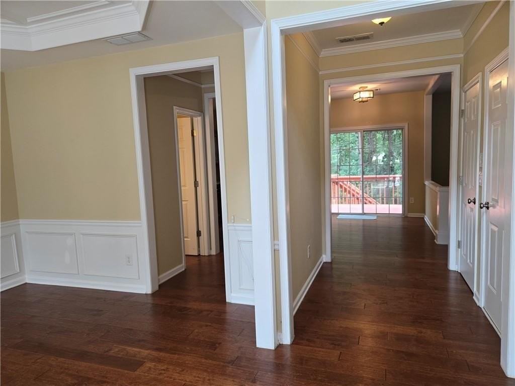 3363 Stoneham Dr - Photo 6 of 47