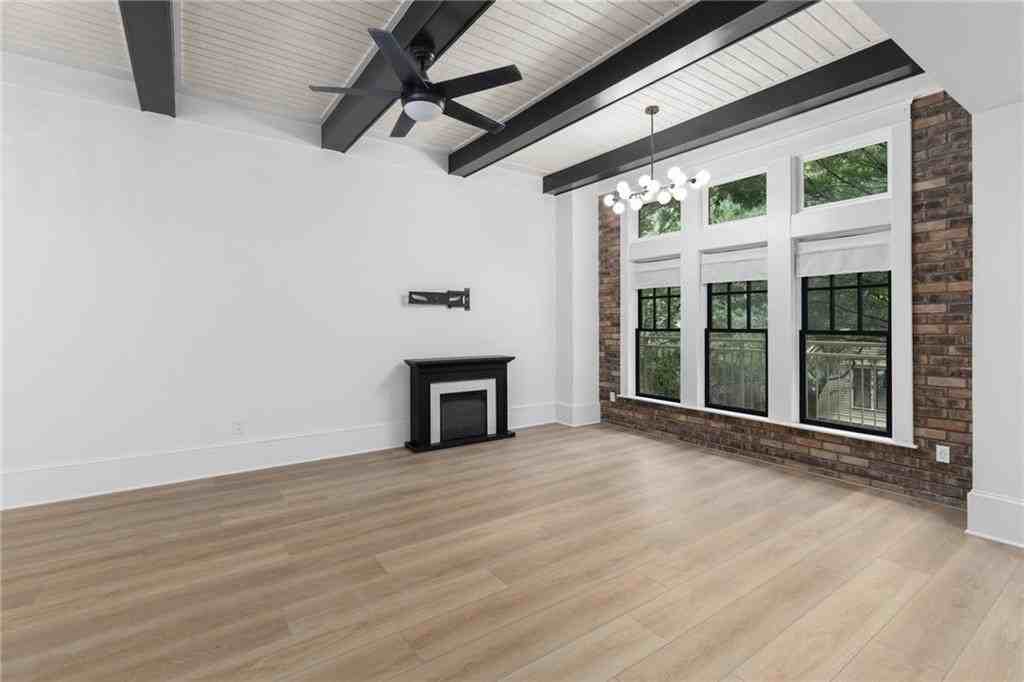 1834 Gordon Mnr Ne - Photo 2 of 36