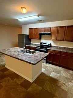 Belmont Cir - Photo 4 of 10