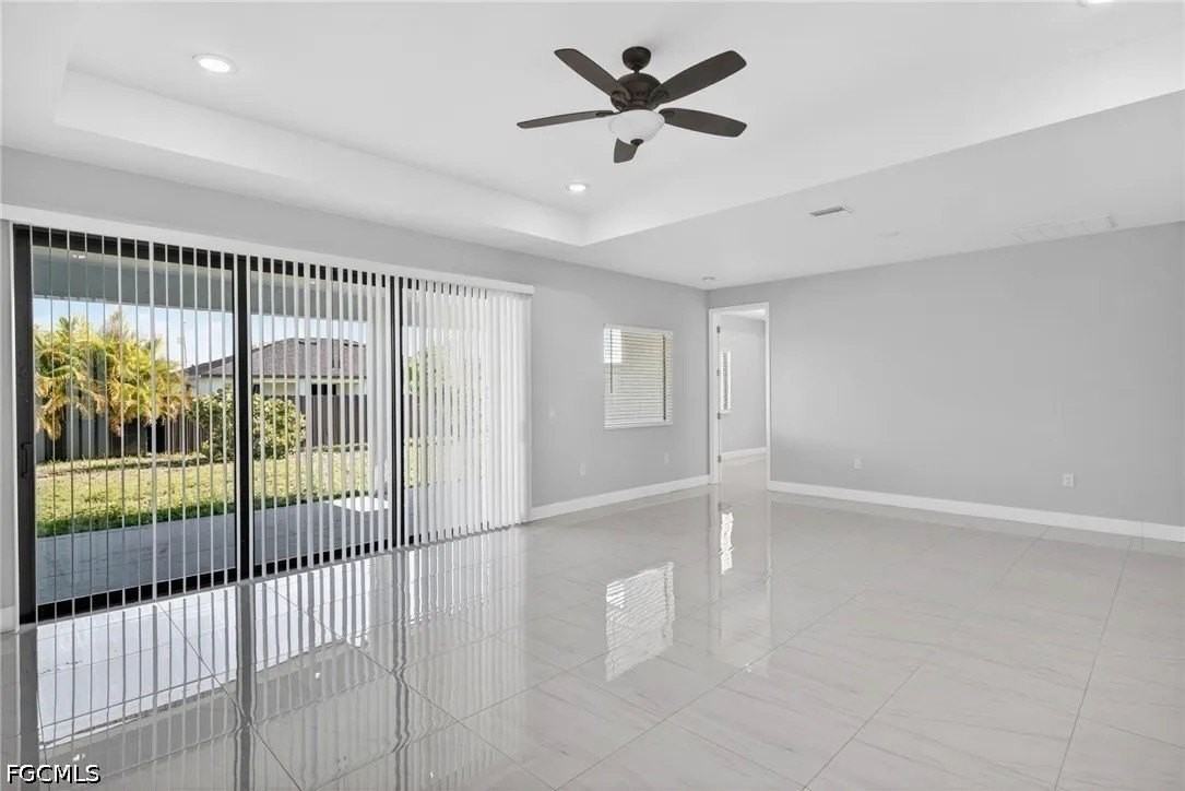 1715 Sw 3rd St - Photo 5 of 24