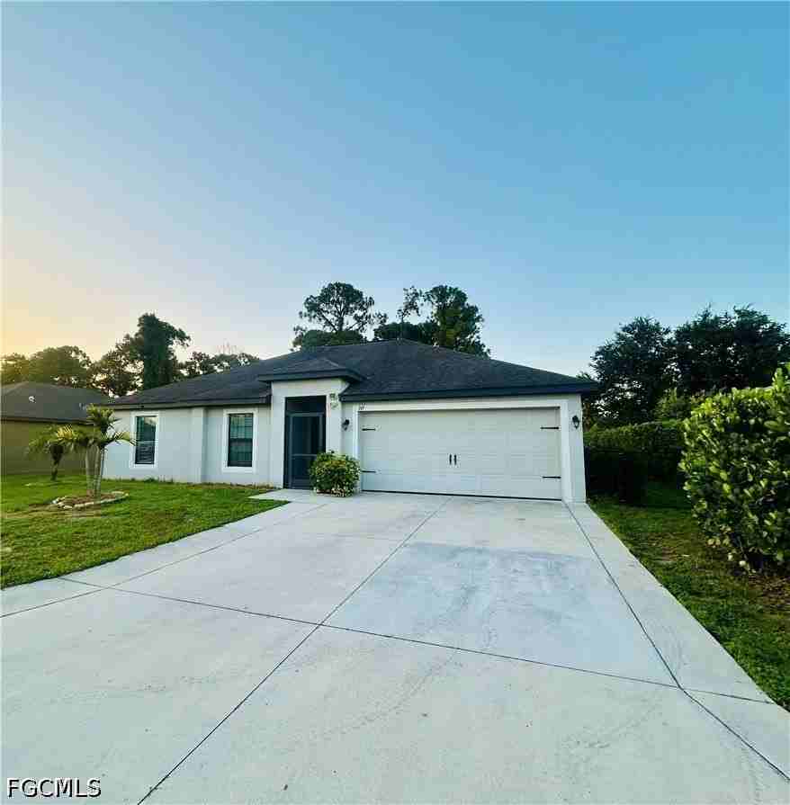 745 Evening Shade Ln - Photo 2 of 32