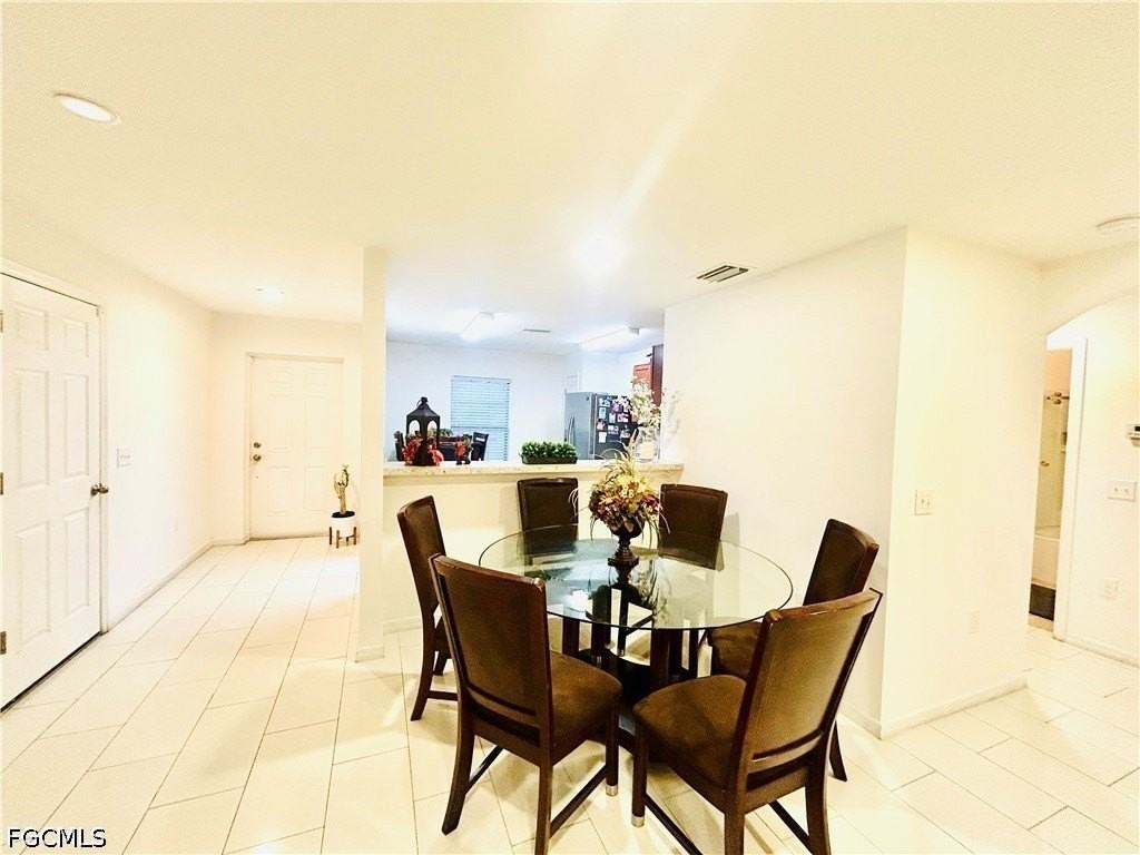 745 Evening Shade Ln - Photo 6 of 32