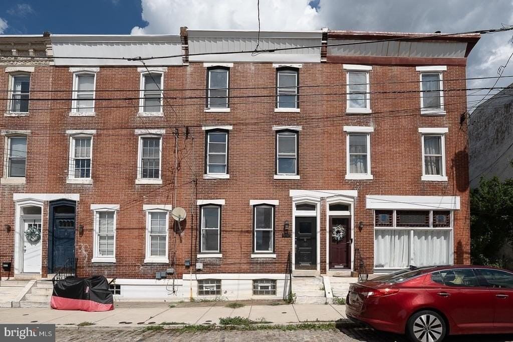 4707 Smick St - Photo 2 of 50