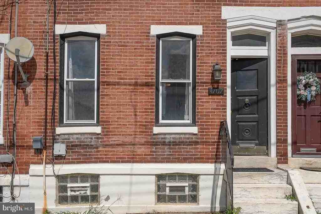 4707 Smick St - Photo 4 of 50