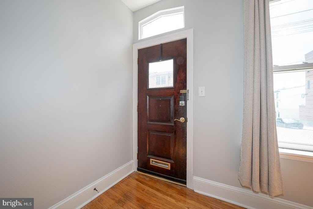 4707 Smick St - Photo 7 of 50