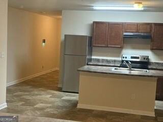 2096 Belmont Cir - Photo 3 of 12