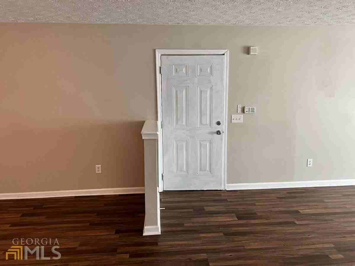 13101 Fairington Ridge Cir #101 - Photo 2 of 28