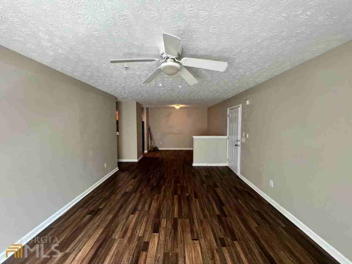 13101 Fairington Ridge Cir #101 - Photo 3 of 28