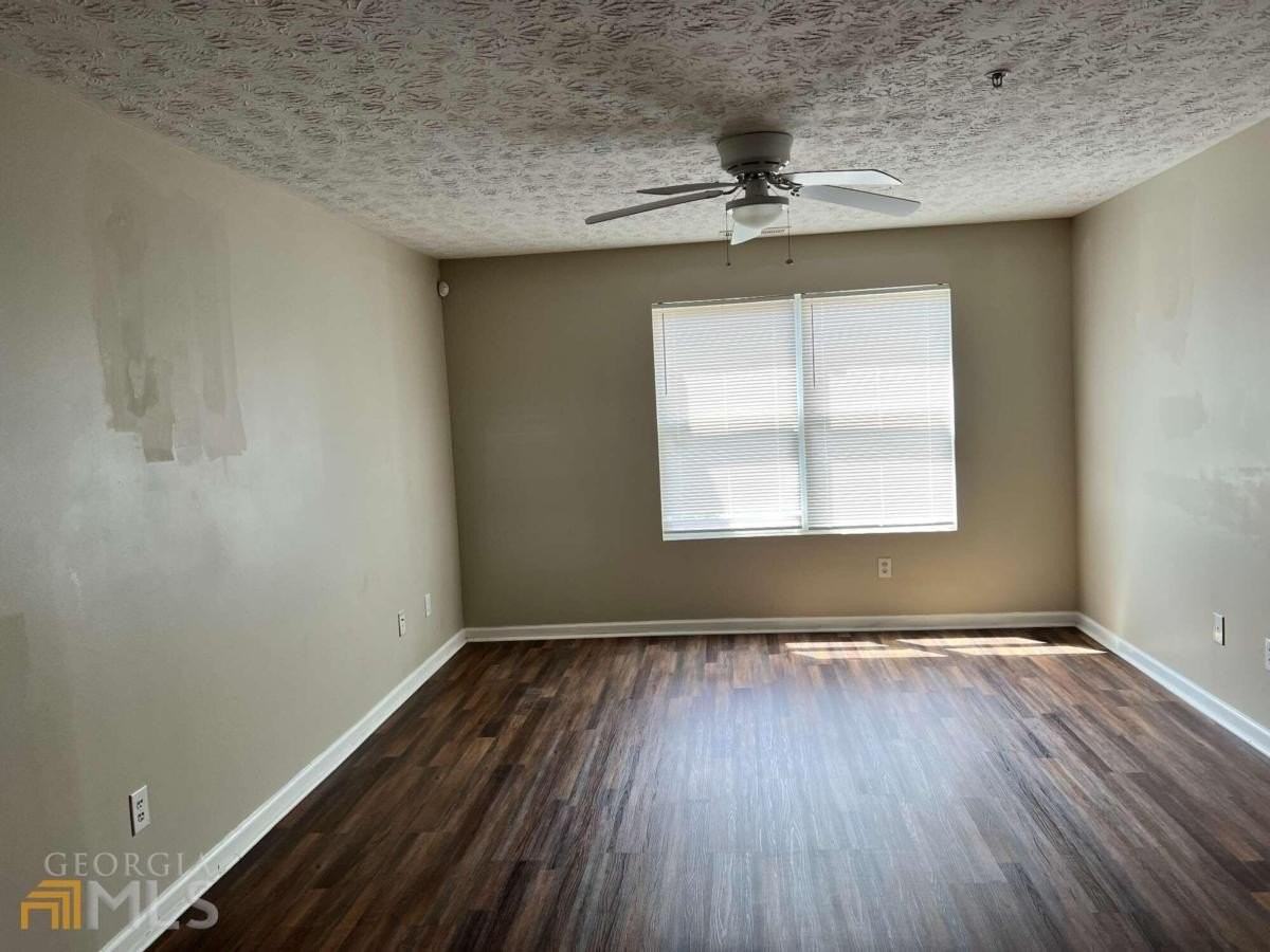 13101 Fairington Ridge Cir #101 - Photo 4 of 28