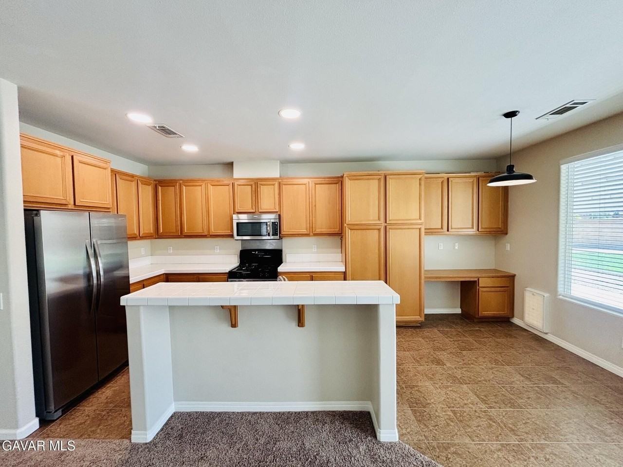 4640 Trojan Ct - Photo 7 of 33