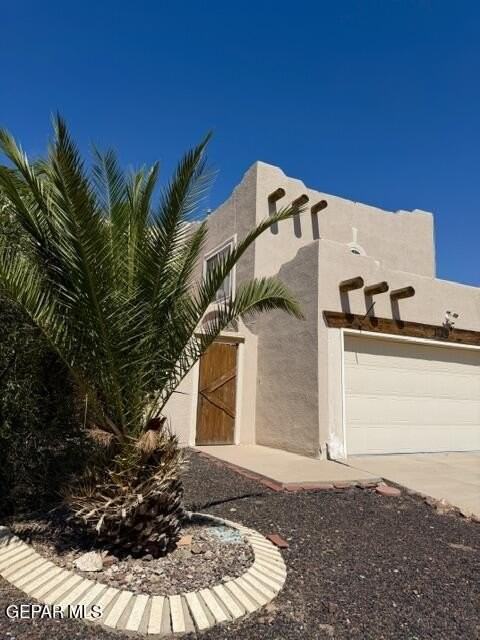 1409 Luz De Camino Way - Photo 2 of 46