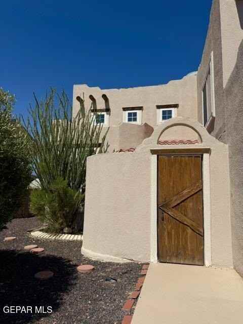 1409 Luz De Camino Way - Photo 3 of 46