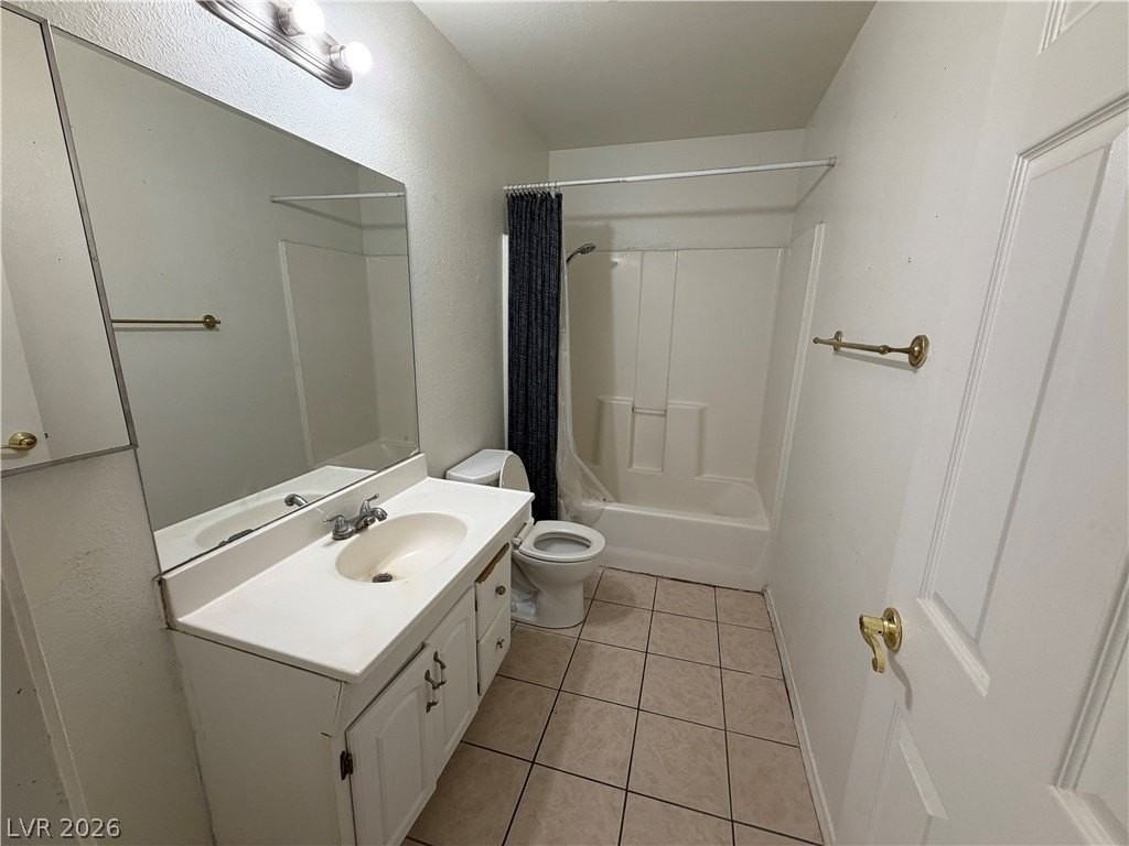 425 E Merlayne Dr #1 - Photo 6 of 11